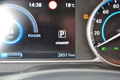 Car image 32