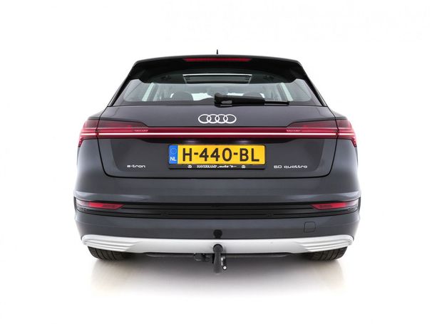 Audi e-tron 50 quattro 230 kW image number 4