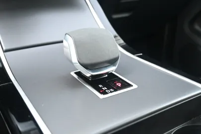 Car image 33
