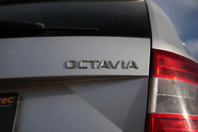 Car image 38