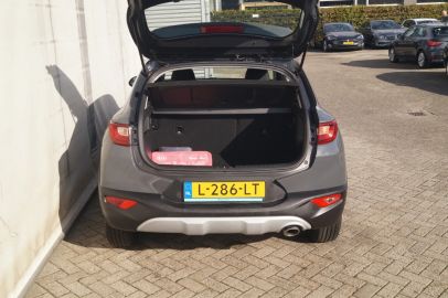 Car image 24