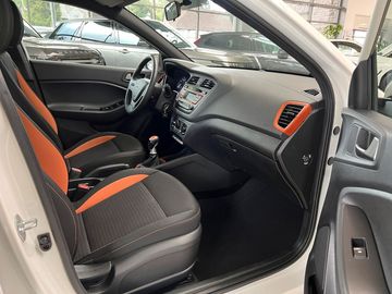 Car image 16