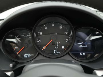 Car image 36