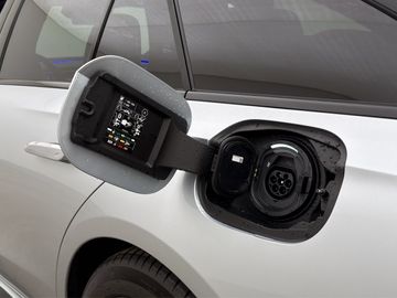 Car image 38