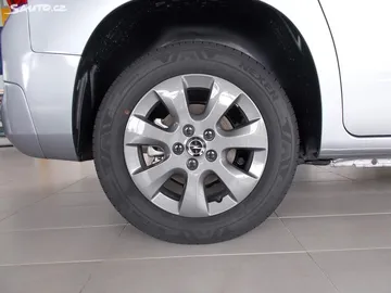 Car image 33