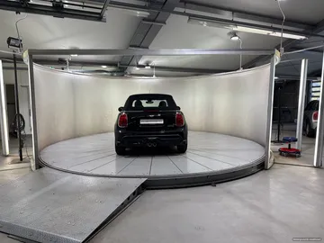 Car image 31