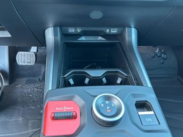 Car image 23