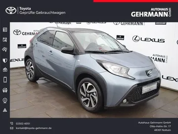 Car image 1