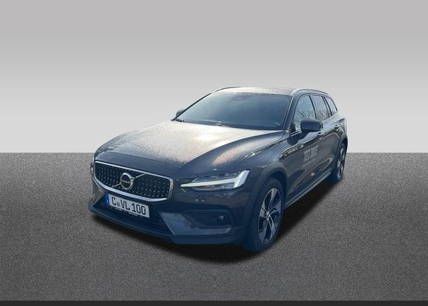 Volvo V60 Cross Country AWD B4 145 kW image number 1