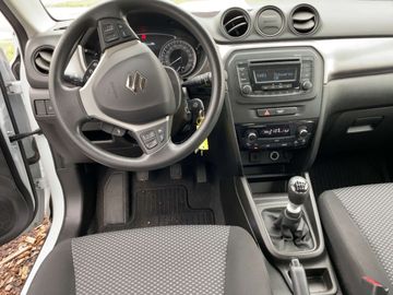 Car image 10