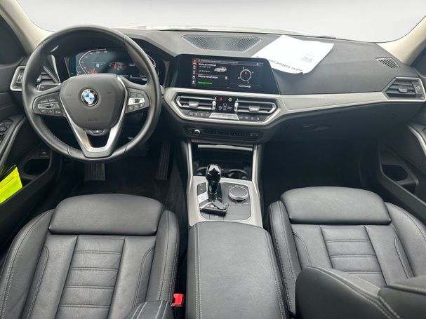 BMW 330d Touring Advantage xDrive 210 kW image number 12