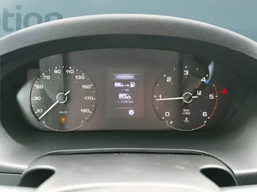 Car image 29
