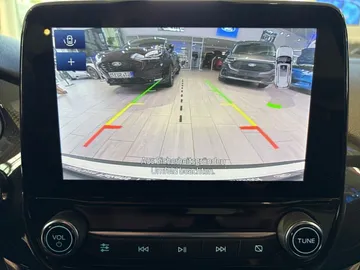 Car image 29