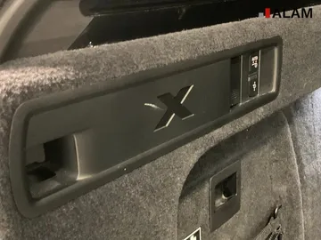 Car image 46