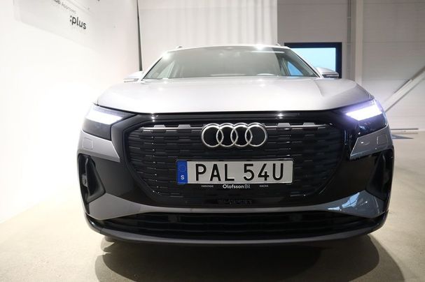 Audi Q4 55 quattro e-tron 250 kW image number 2