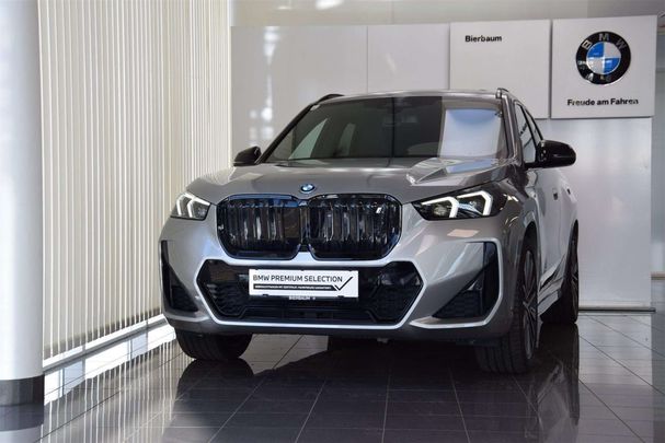 BMW iX1 xDrive30 230 kW image number 3