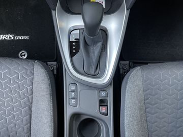 Car image 15