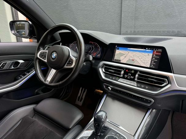 BMW 320i 135 kW image number 34