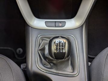 Car image 25