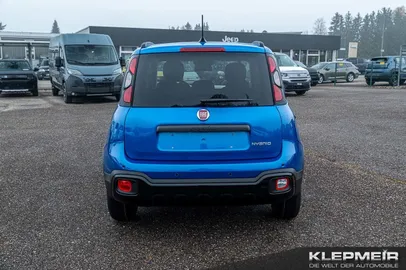 Car image 5