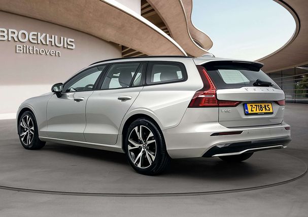 Volvo V60 B4 Plus 145 kW image number 4