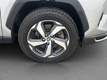 Car image 37
