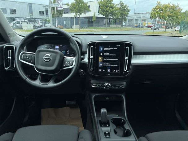 Volvo XC40 T4 Inscription Expression DKG 155 kW image number 12