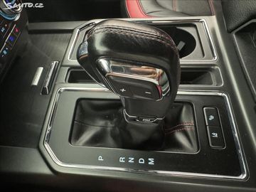 Car image 32