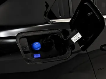 Car image 39