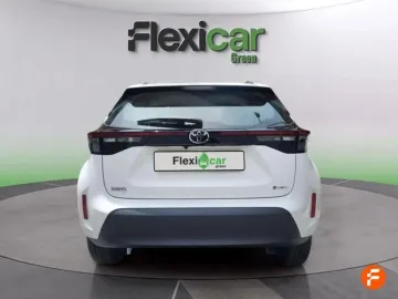 Car image 5