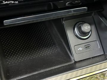 Car image 38