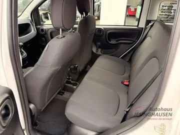 Car image 33