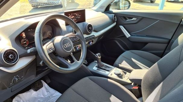 Audi Q2 35 TFSI S-line 110 kW image number 8