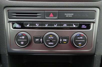 Car image 37