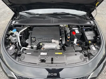 Car image 24