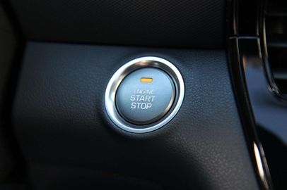 Car image 36