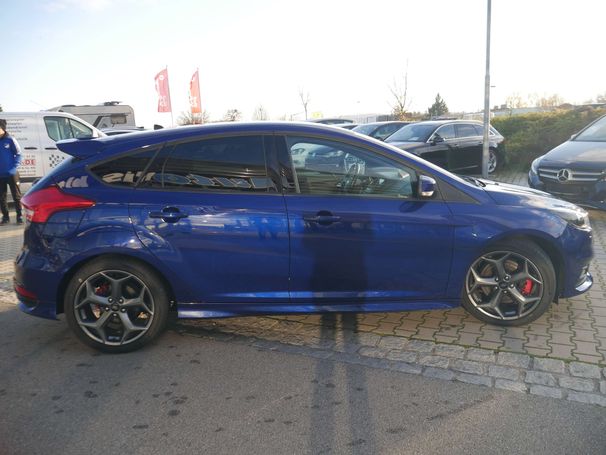 Ford Focus 2.0 EcoBoost 184 kW image number 8