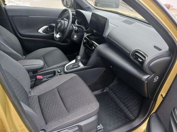 Car image 15