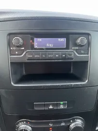 Car image 33