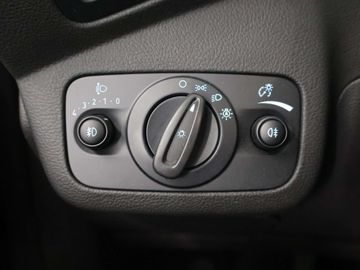 Car image 31