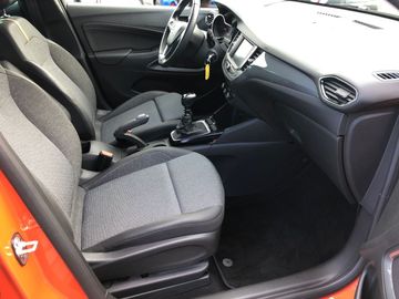 Car image 11