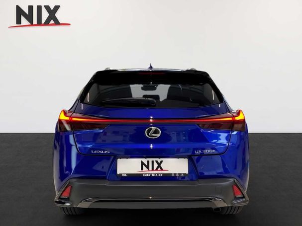 Lexus UX 300h 144 kW image number 3