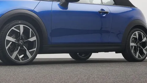 Car image 22