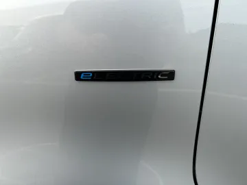 Car image 35