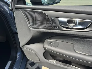 Car image 42