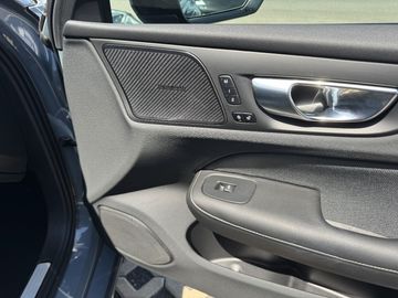 Car image 43