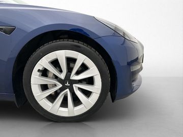 Car image 32