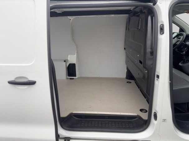 Opel Vivaro Cargo L2 106 kW image number 6