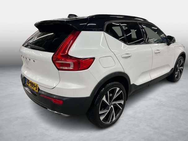 Volvo XC40 T4 140 kW image number 2