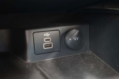 Car image 31